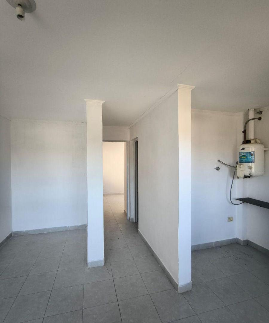 Foto de Departamento en Oro Verde de un dormitorio con cochera, imagen 2