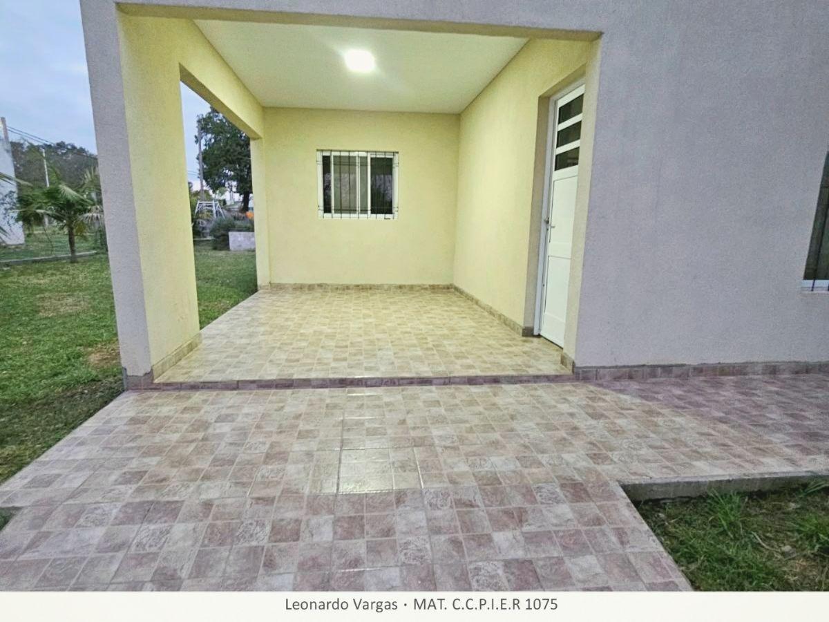 Foto de CASA EN ALQUILER en Colonia Ensayo: 2 Dormitorios con PATIO y COCHERA a, imagen 3