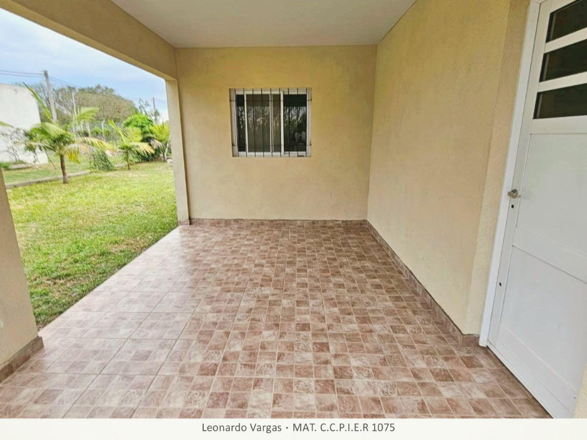 Foto de CASA EN ALQUILER en Colonia Ensayo: 2 Dormitorios con PATIO y COCHERA a, imagen 2