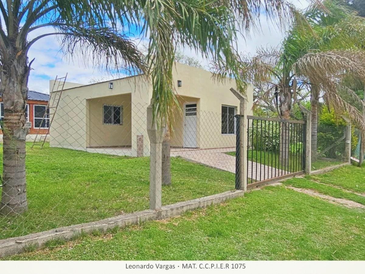 Foto de CASA EN ALQUILER en Colonia Ensayo: 2 Dormitorios con PATIO y COCHERA a, imagen 1
