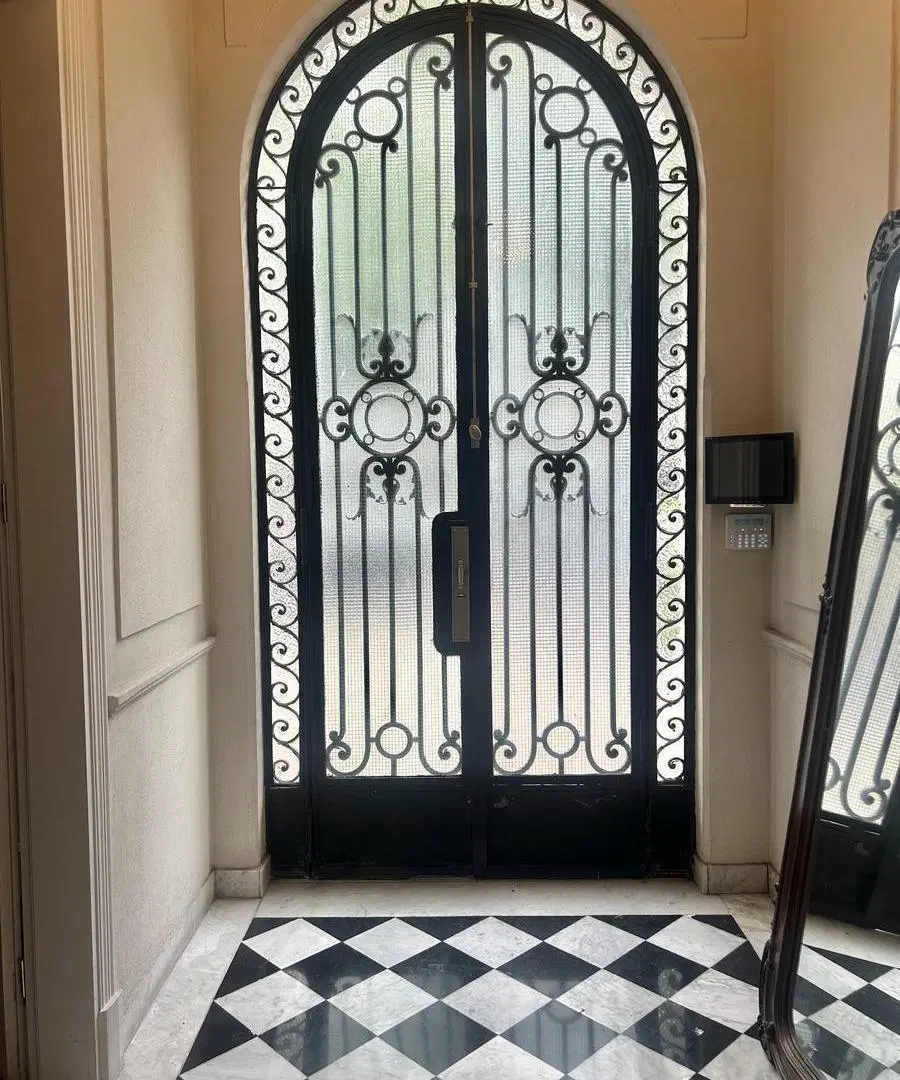 Casa en Alquiler Palermo Chico jardin de 200 m2 y pileta  con o sin Muebles 3