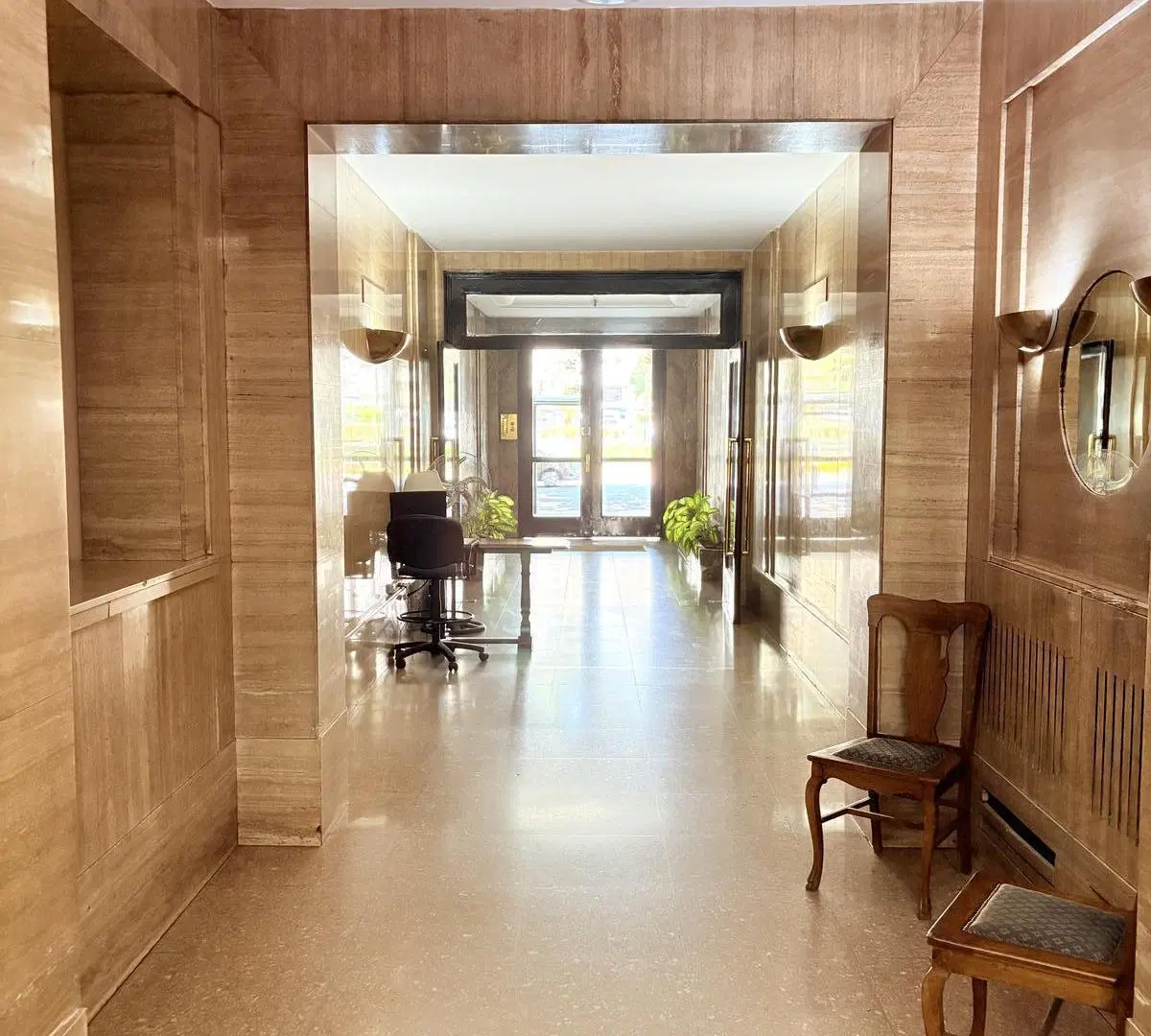 VENTA EDIF RACIONALISTA DEPTO REFACCIONADO AL FRENTE 141 M2 VENTA 4