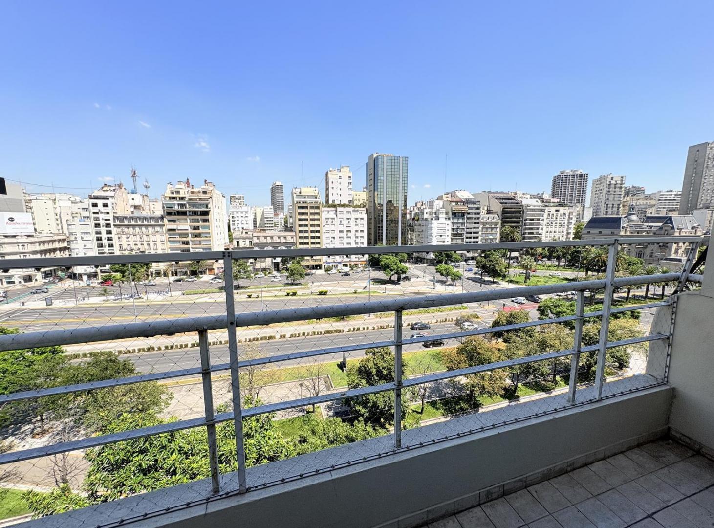 VENTA EDIF RACIONALISTA DEPTO REFACCIONADO AL FRENTE 141 M2 VENTA