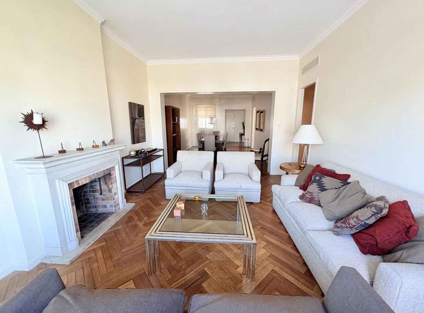 VENTA EDIF RACIONALISTA DEPTO REFACCIONADO AL FRENTE 141 M2 VENTA 4