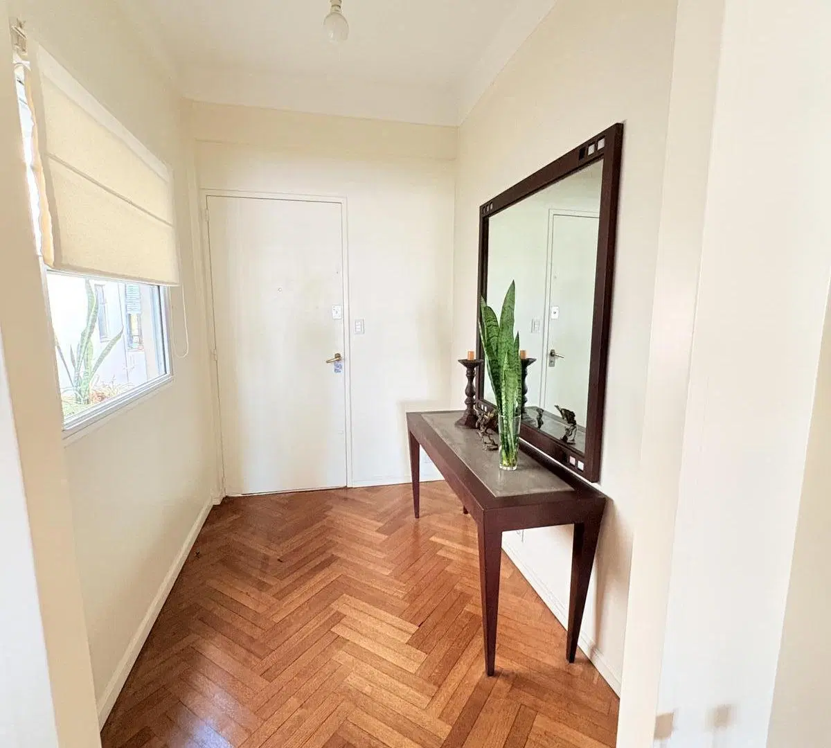VENTA EDIF RACIONALISTA DEPTO REFACCIONADO AL FRENTE 141 M2 VENTA 5