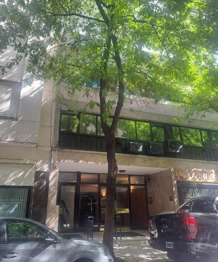 Oficina o departamento para vivienda con muy buenas dimensiones en Retiro, zona Iglesia del Socorro. 1