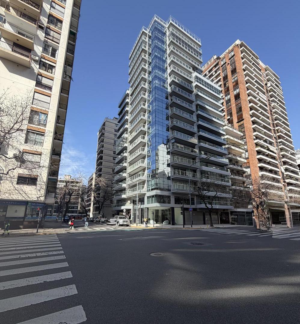 Foto de Coronel Diaz esq Cerviño 4 suites Amenities Venta a estrenar, imagen 1