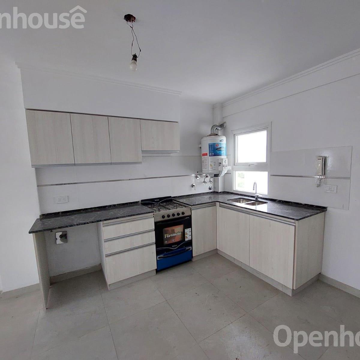 DEPARTAMENTO 3 AMBIENTES CON BALCON EN CASEROS