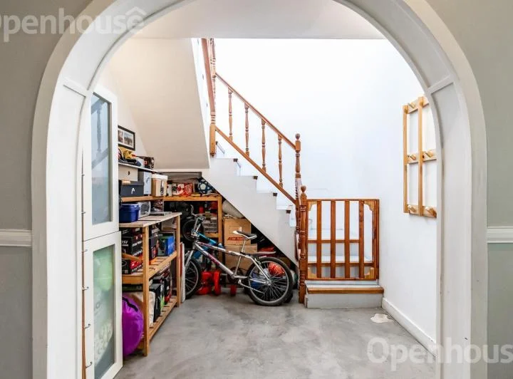 Casa en venta 5 ambientes / Patio y Terraza (APH). PARQUE CHAS 4