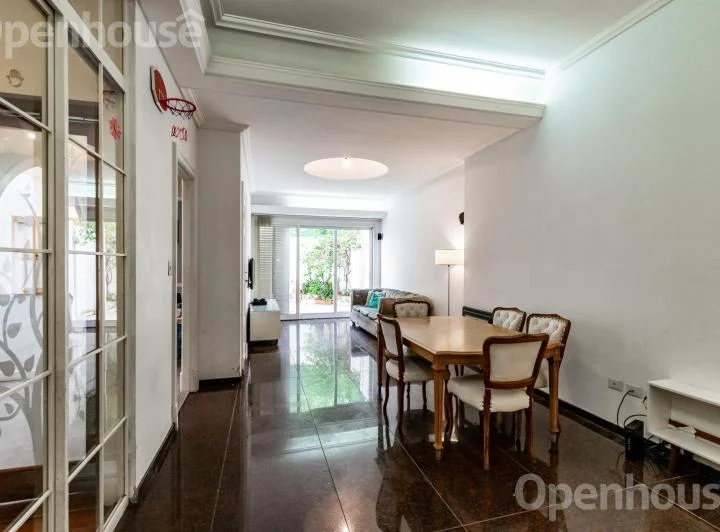 Casa en venta 5 ambientes / Patio y Terraza (APH). PARQUE CHAS 5