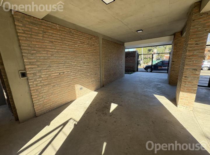 ALQUILER-EXCELENTE DEPTO 2 AMB CON COCHERA Y PATIO PRIVADO-200M ESTACION PILAR 4
