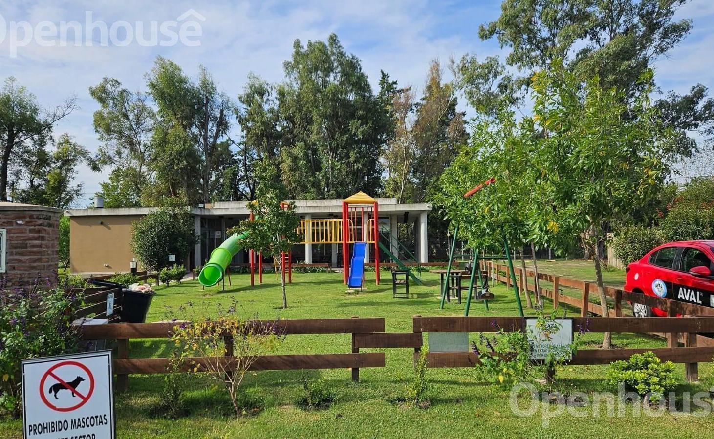 Venta Terreno en Barrio Santa Emilia
