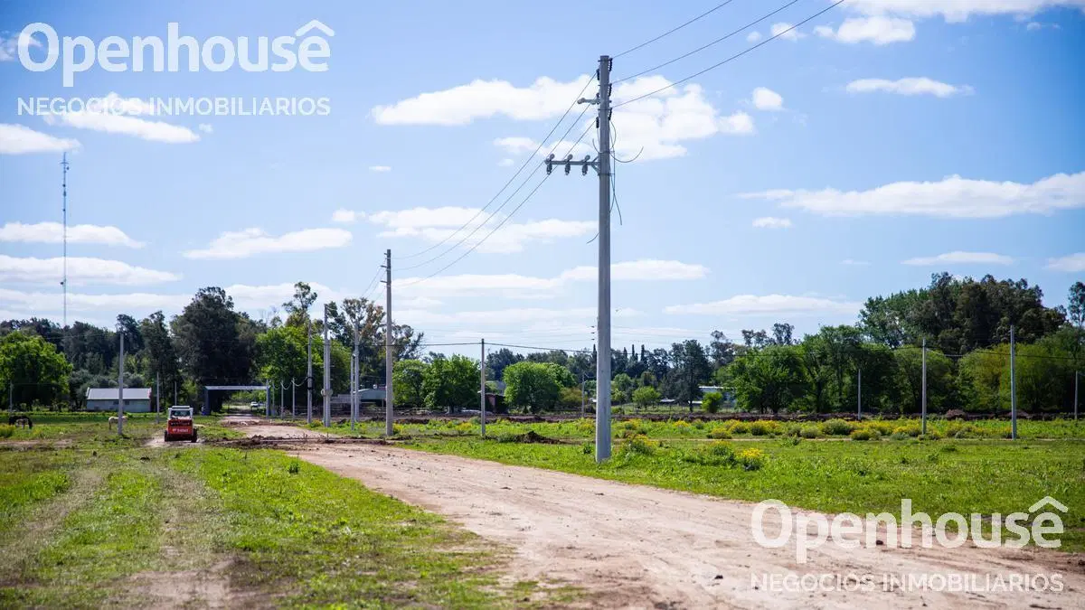 VENTA LOTE 1500 M2 EN BARRIO PARQUE ROBLES. PARADA ROBLES 1