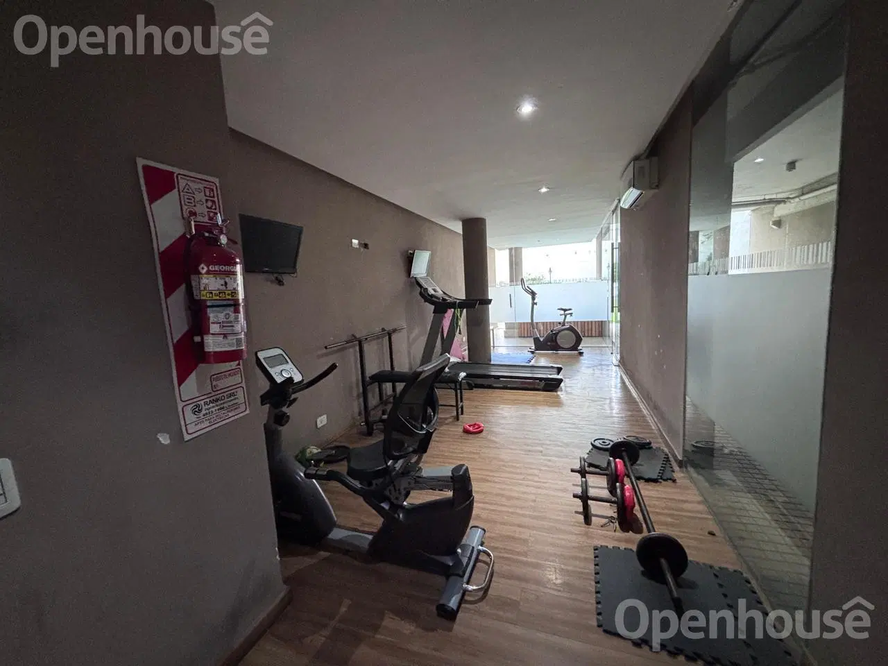 ALQUILER HERMOSO MONOAMBIENTE CON BALCON 3