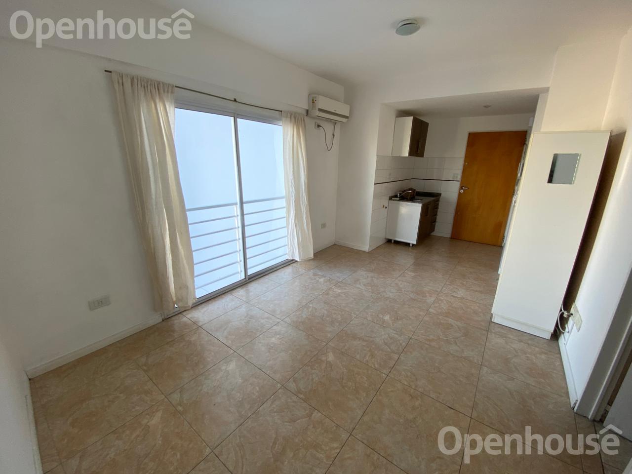 VENTA Monoambiente muy luminoso, con cochera en Caballito
