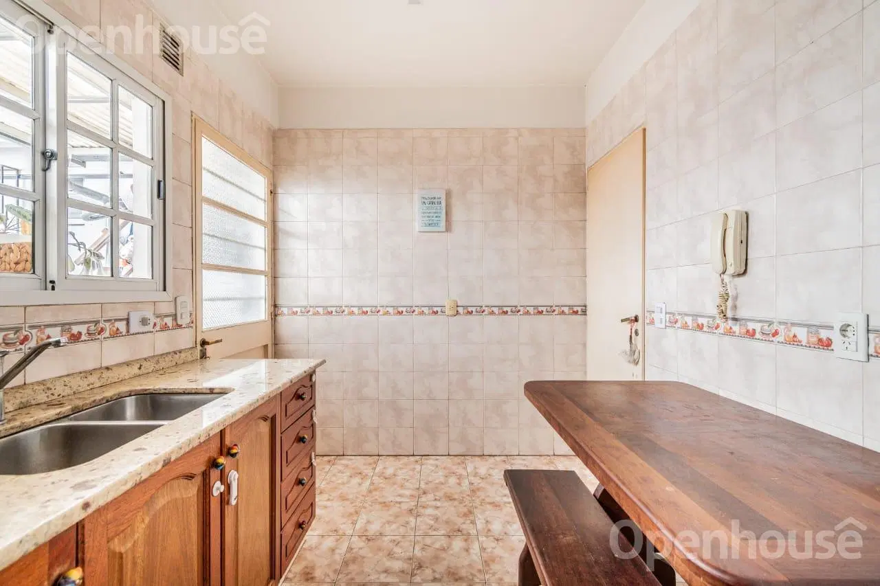 Venta PH triplex 4 ambientes con cochera en Villa Urquiza 2