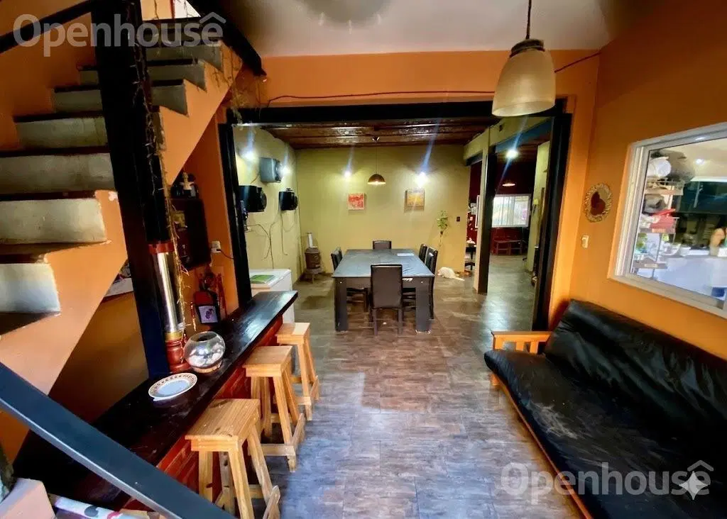 VENTA Casa 4 ambientes con cochera, patio, terraza y parrilla 5