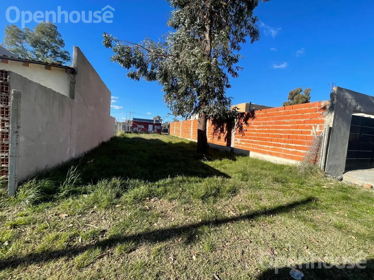 VENTA LOTE 200M2 EN BARRIO PARQUE ASTOLFI 1 2