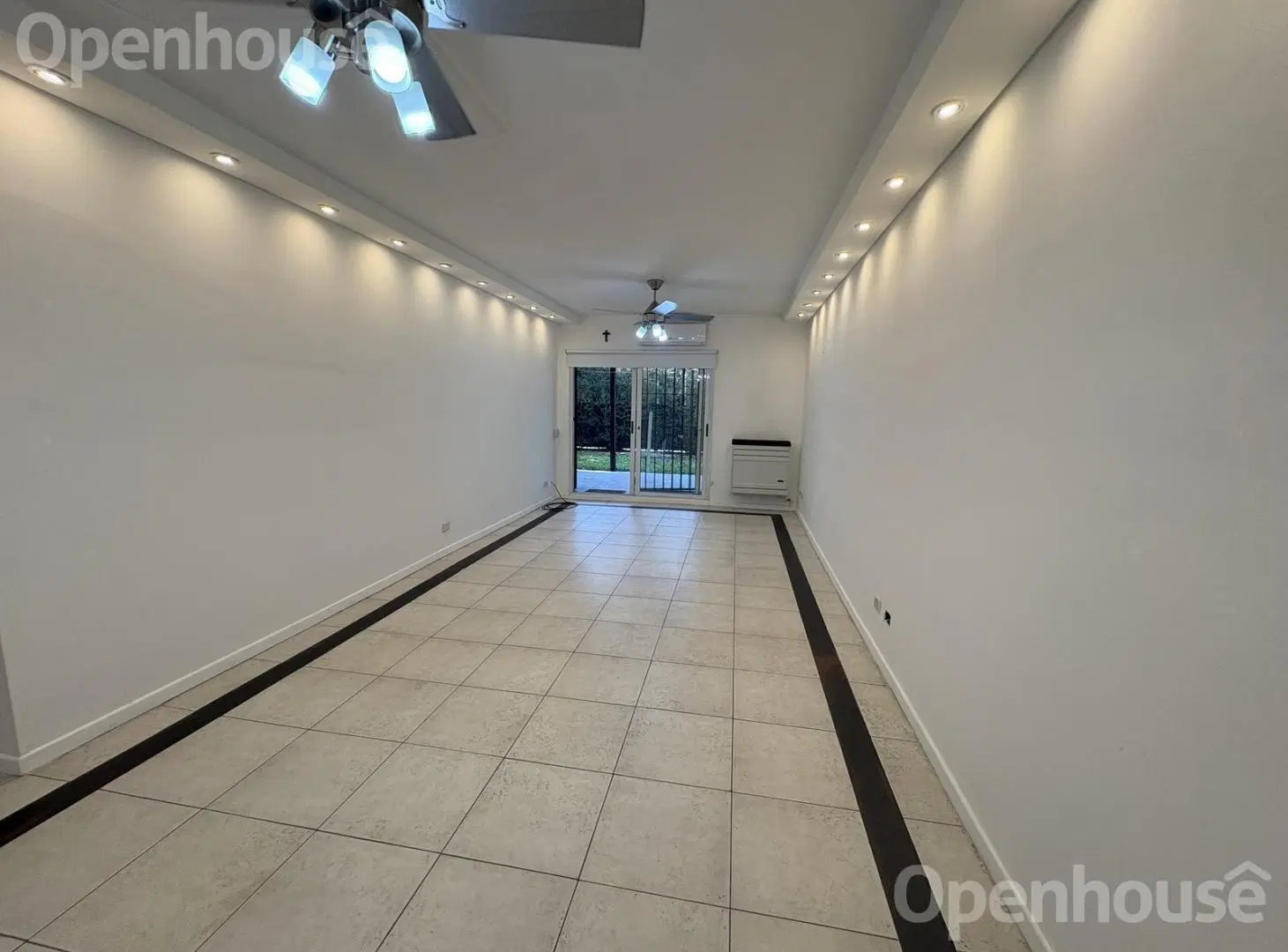 VENTA -EXCELENTE DEPARTAMENTO 3 AMB PB CON JARDIN -APTO CREDITO- COMPLEJO LAS MERCEDES 8