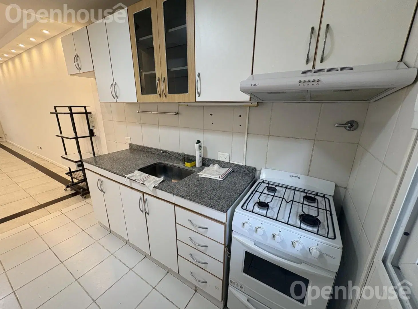 VENTA -EXCELENTE DEPARTAMENTO 3 AMB PB CON JARDIN -APTO CREDITO- COMPLEJO LAS MERCEDES 4