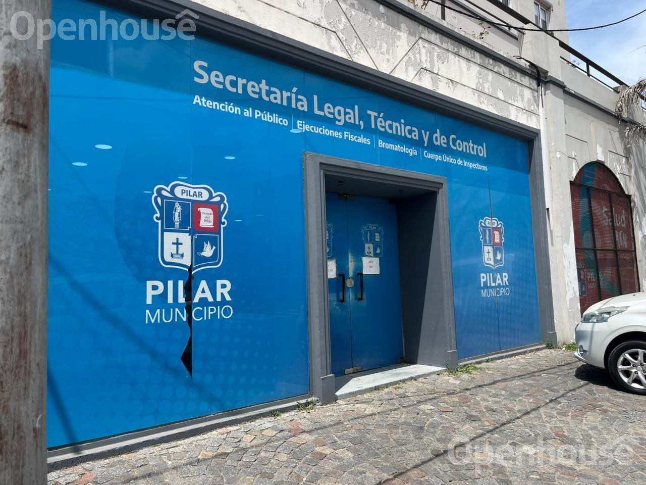 Foto de ALQUILER DE EXCELENTE LOCAL COMERCIAL DE 175 M2 EN CENTRO DE PILAR, imagen 4