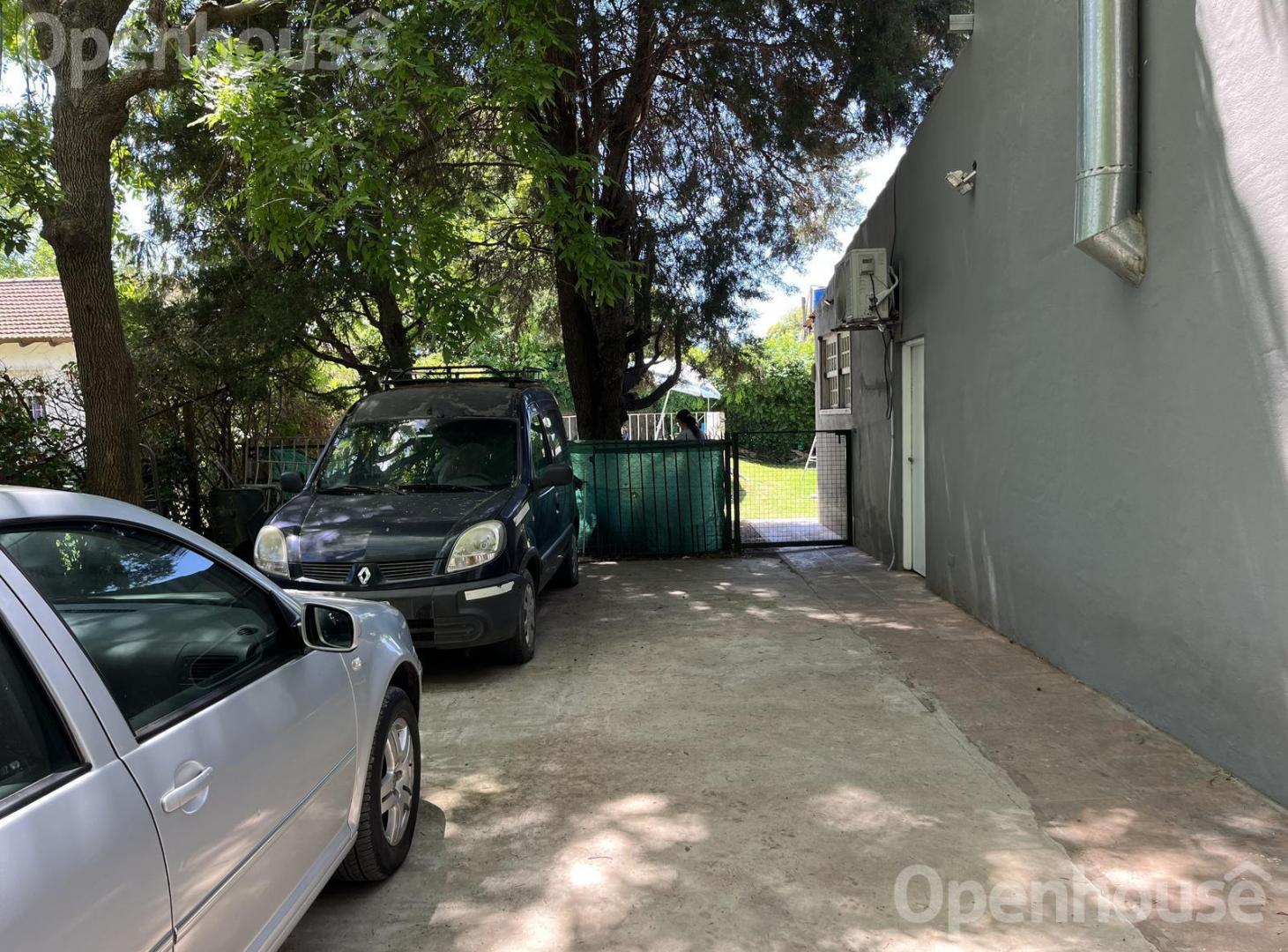Foto de VENTA-CASA DOS PLANTAS CON PILETA-BARRIO PELLEGRINI II, imagen 3