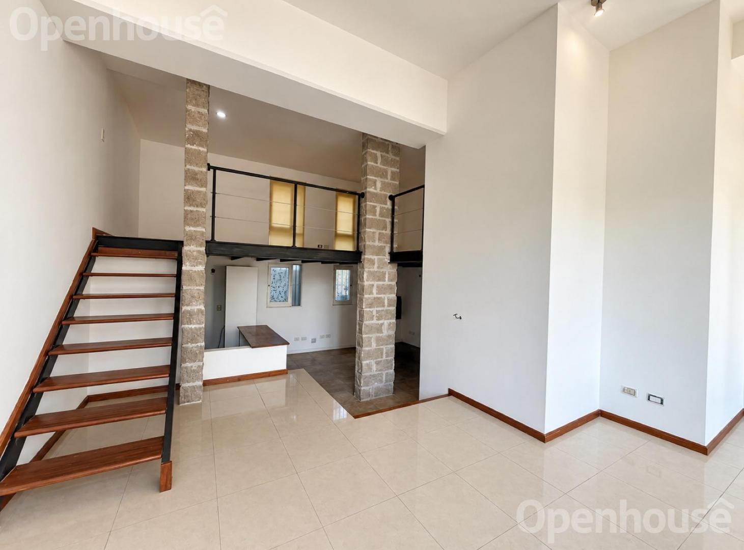 Foto de Loft al Frente en Venta en Devoto, imagen 2