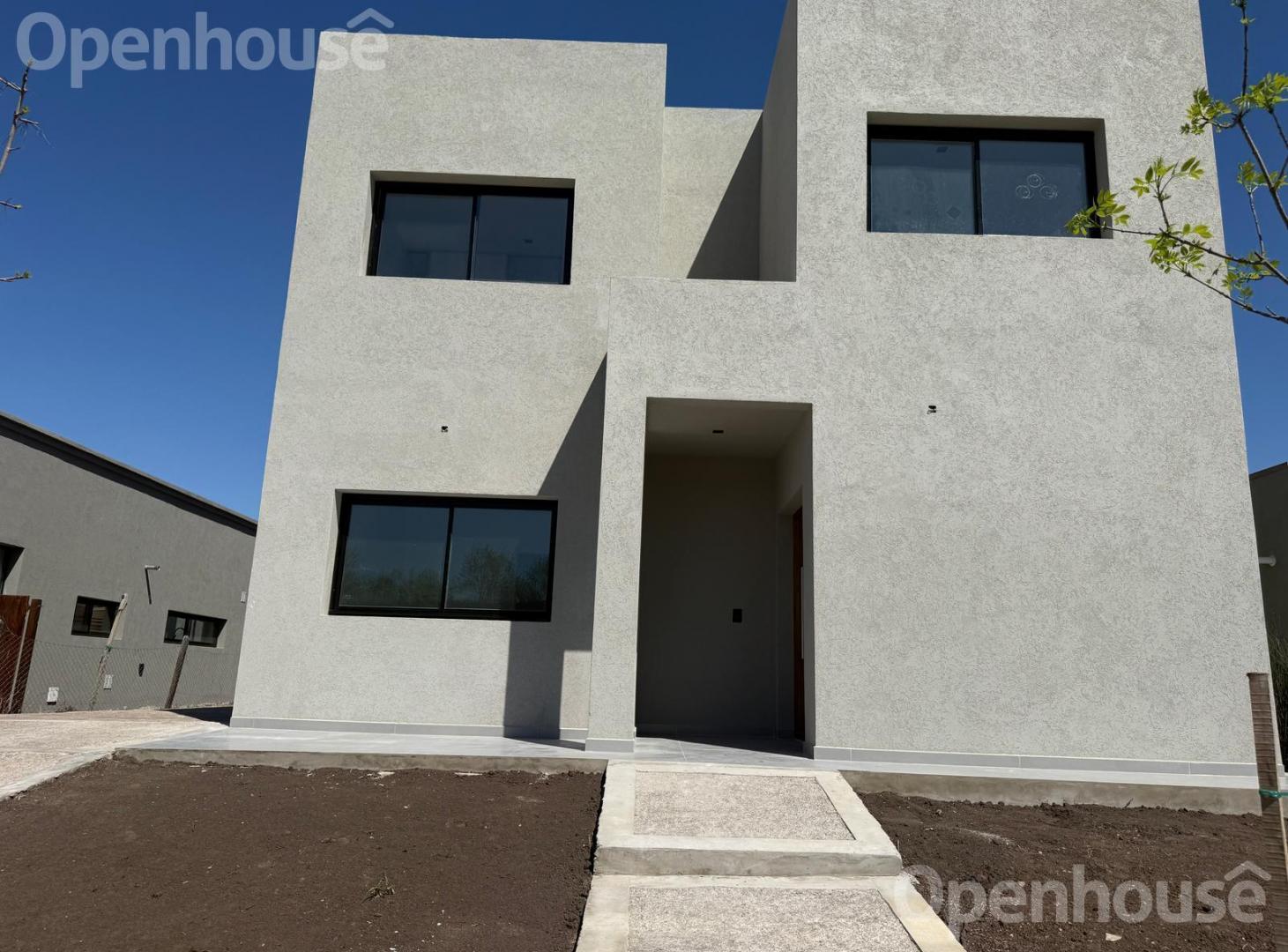 Foto de IMPECABLE CASA DE 6 AMBIENTES en BARRIO SAN PABLO! POSIBILIDAD DE, imagen 1