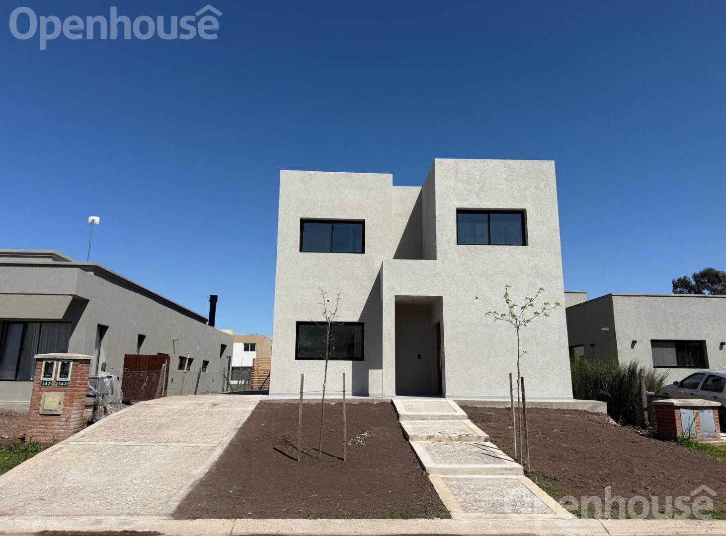 Foto de IMPECABLE CASA DE 6 AMBIENTES en BARRIO SAN PABLO! POSIBILIDAD DE, imagen 2