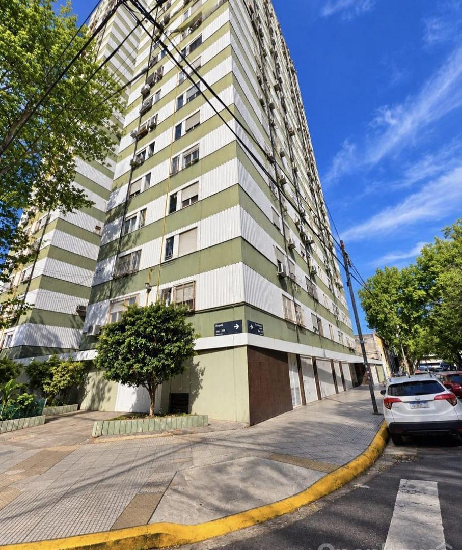 Foto de ¡OPORTUNIDAD! - A REFACCIONAR - VENTA DEPARTAMENTO TRES AMBIENTES EN, imagen 5