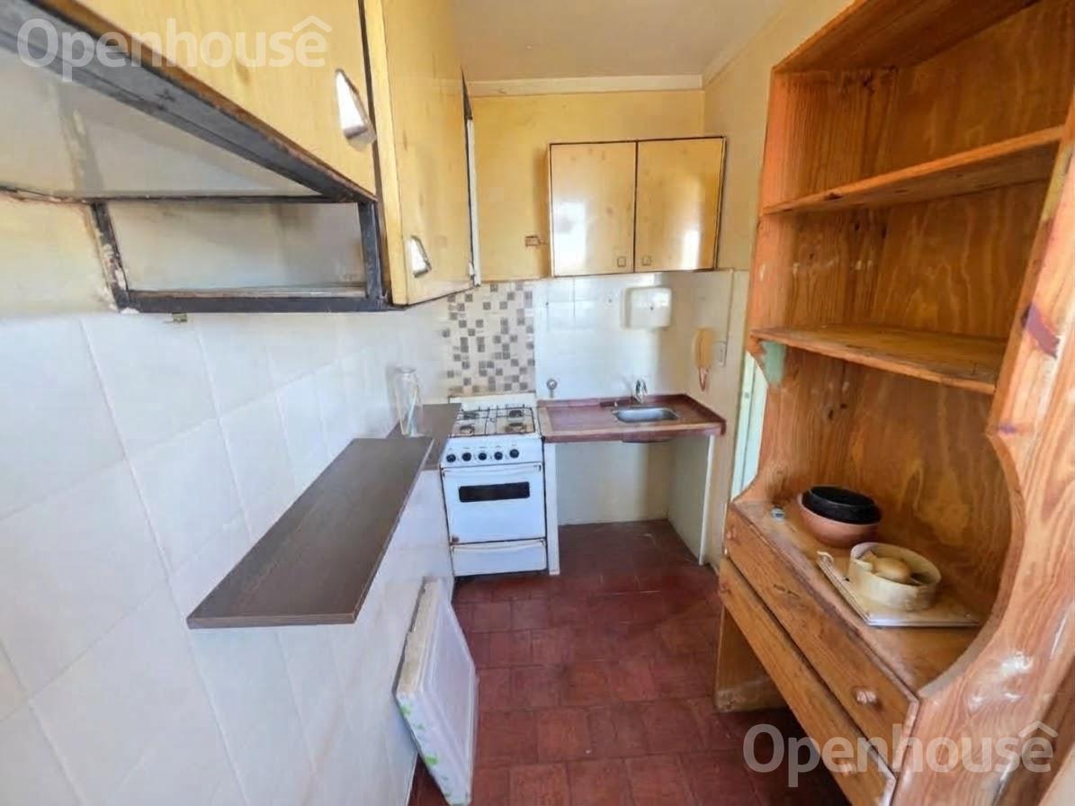 Foto de ¡OPORTUNIDAD! - A REFACCIONAR - VENTA DEPARTAMENTO TRES AMBIENTES EN, imagen 2