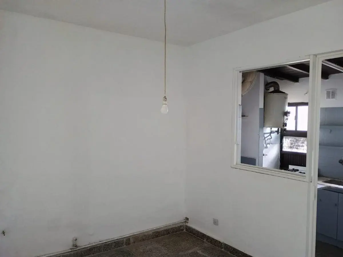 Alquiler – 2 Ambientes en Alsina y Avenida Colón | 9° Piso Muy Luminoso 1