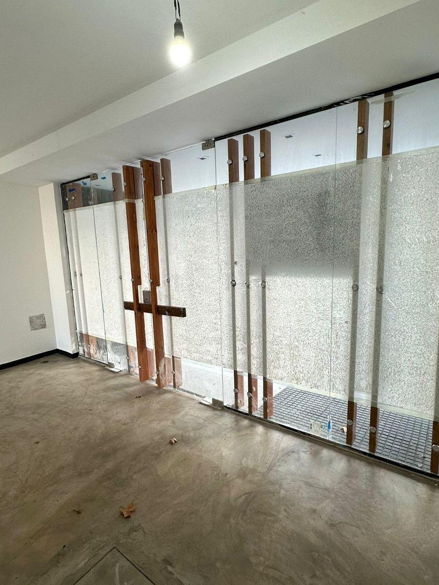 Local a Estrenar 85 m² Totales 3