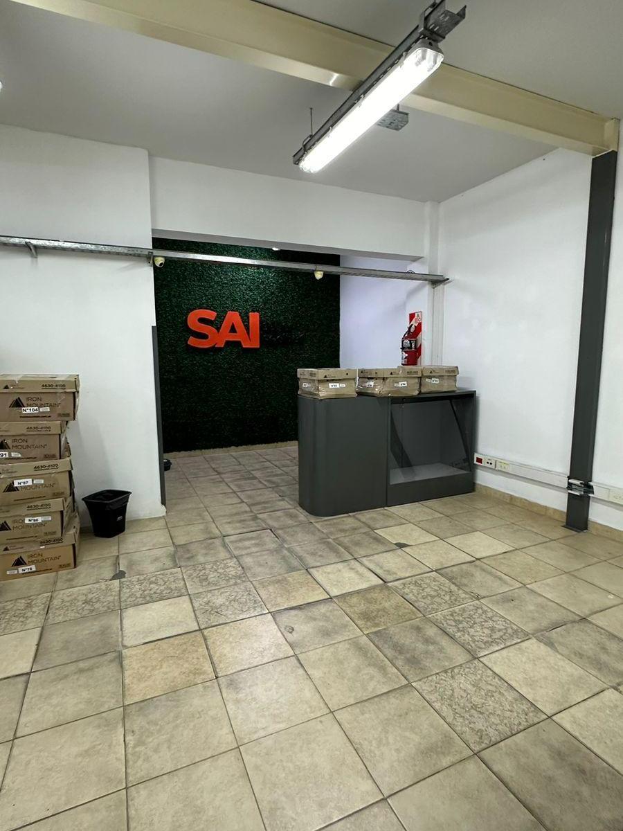 Galpon/empresa en 3 Plantas con Oficinas 5