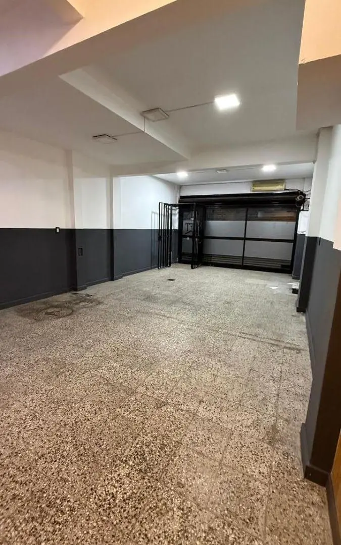 Local 60m2 Excelente ubicación 2