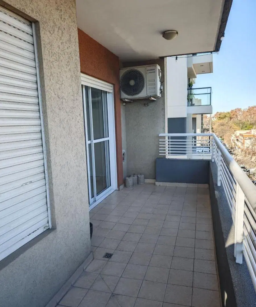 Semi Piso 3 Amb Balcon Frente 4