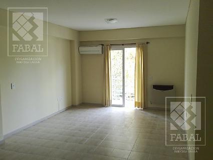 Departamento venta Centro Neuquén, 2 dormitorios con cochera