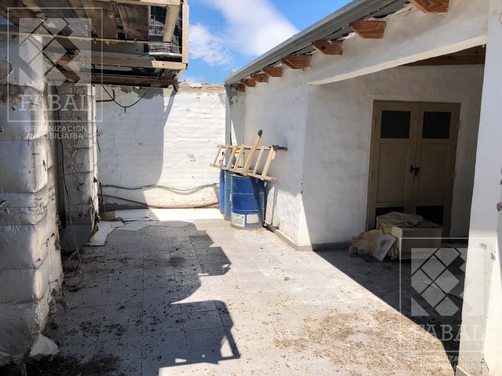 Local con Oficinas y Galpón Venta Centro Sur Neuquén 5