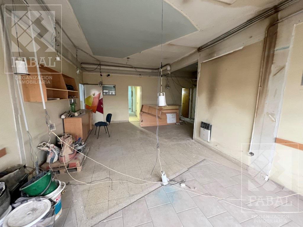 Local con Oficinas y Galpón Venta Centro Sur Neuquén 4