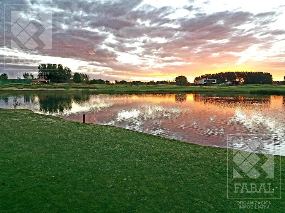 Terreno Venta Los Canales, Plottier con Cancha de Golf, 2 de Tenis, 1 de Fútbol y Club House 2
