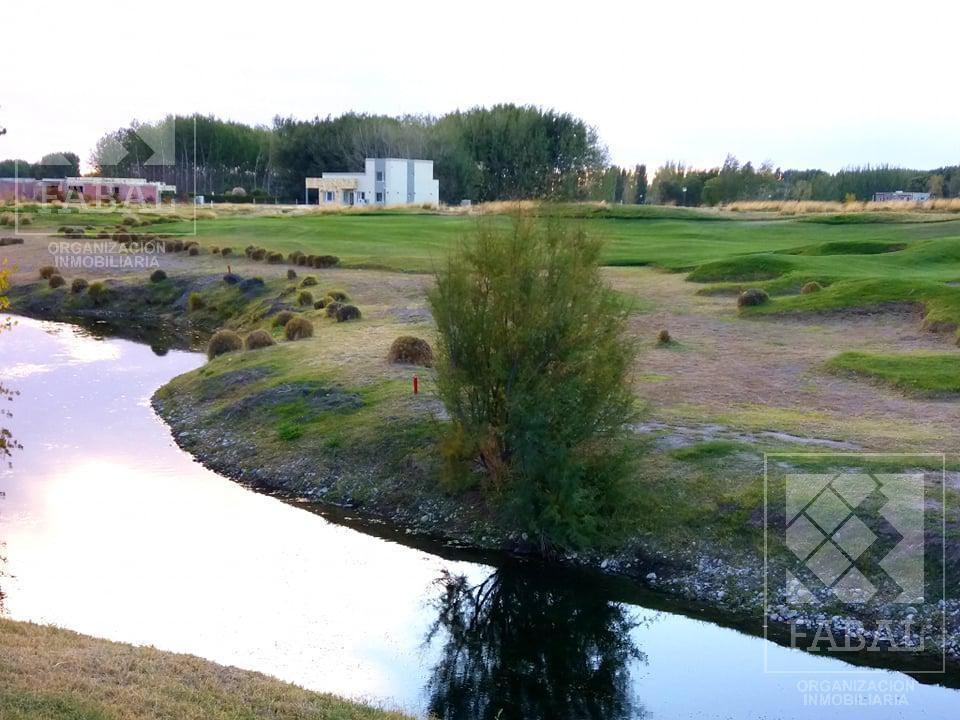Terreno Venta Los Canales, Plottier con Cancha de Golf, 2 de Tenis, 1 de Fútbol y Club House 3
