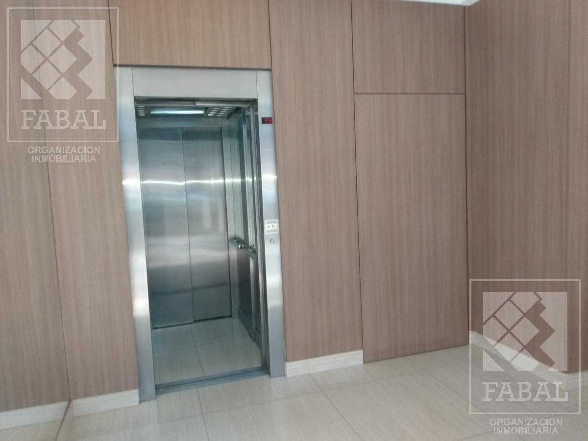 Departamento Venta Belgrano, 3 Dorm., 2 Baños, Balcón, Sum con Parrilla y 2 Cocheras 3