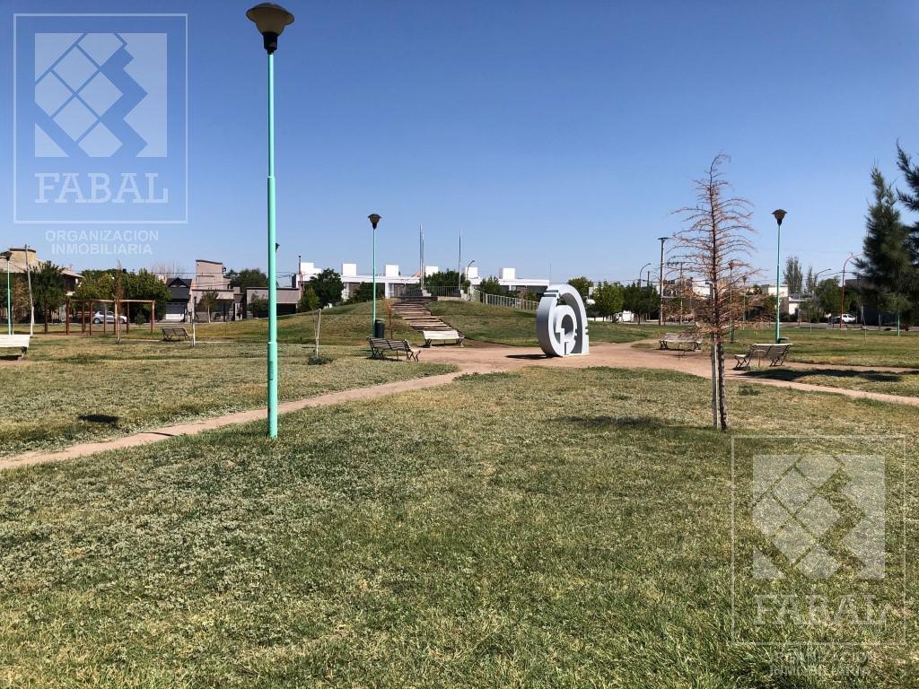 Terreno Venta Jorge Newbery, Cipolletti, de 375 m² Frente a La Plaza La Arroba 3