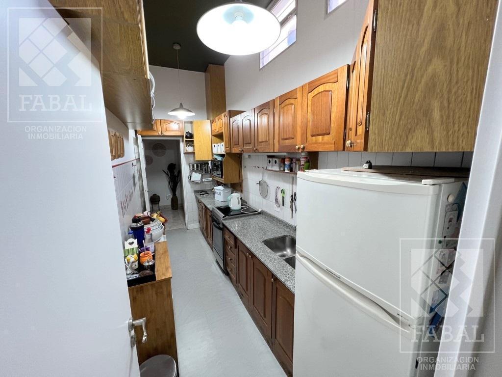 Casa Venta Cipolletti, Barrio San Lorenzo, 3 Dorm., 3 Baños, Quincho - Garaje y Patio 3