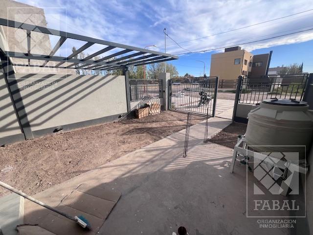 Casa Venta Rincón Lindo, Cipolletti, 3 Dorm., 2 Baños, Cochera y Jardín (Apto Crédito) 2