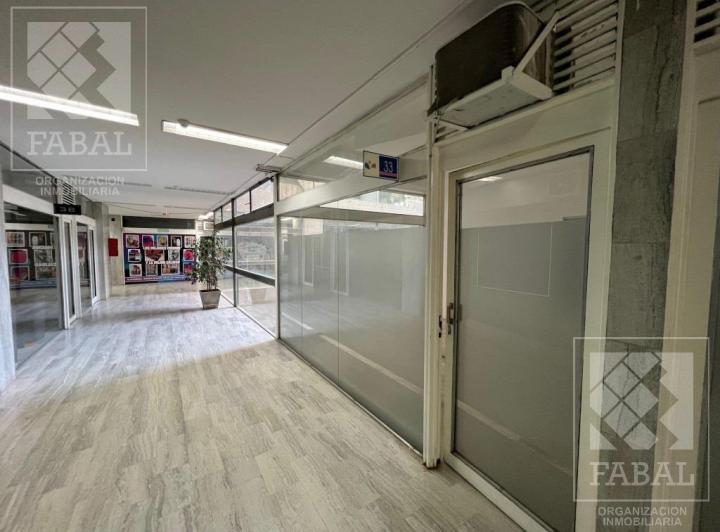Oficina alquiler Centro, Galería Jardín, 30 m2 con recepción y 1 privado 3