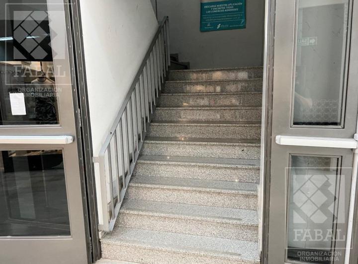 Oficina alquiler Centro, Galería Jardín, 30 m2 con recepción y 1 privado 5