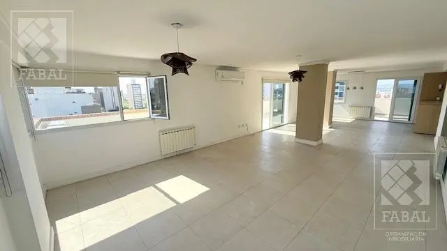 Departamento alquiler centro, 3 dormitorios (suite), 3 baños, 2 cocheras, terraza y parrilla 4