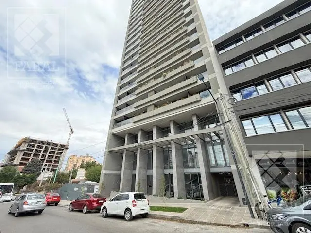 Monoambiente alquiler centro, amoblado, con balcón; edificio con amenities 5