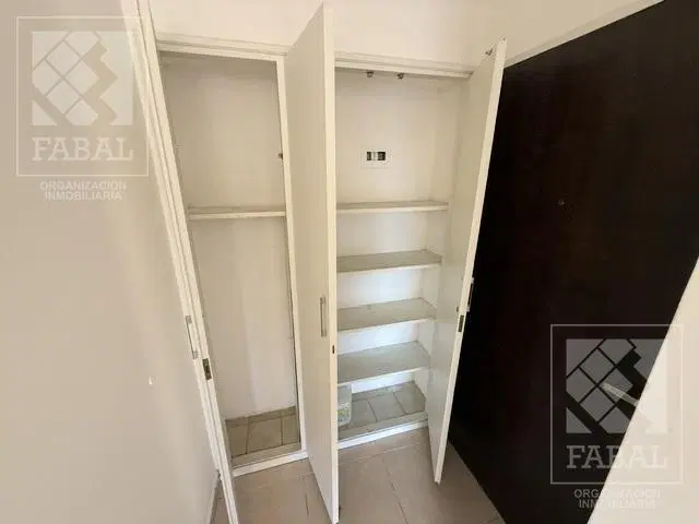 Departamento alquiler centro, 2 dormitorios, baño y balcón 4